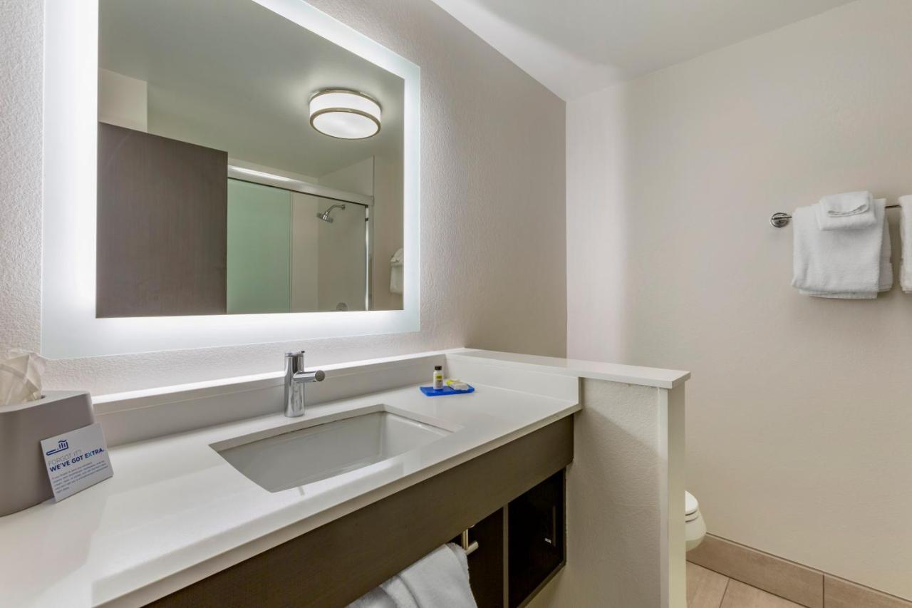 Holiday Inn Express & Suites - Phoenix Dwtn - State Capitol By Ihg Екстер'єр фото