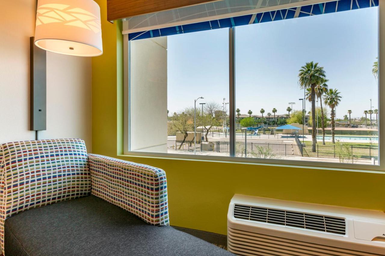 Holiday Inn Express & Suites - Phoenix Dwtn - State Capitol By Ihg Екстер'єр фото