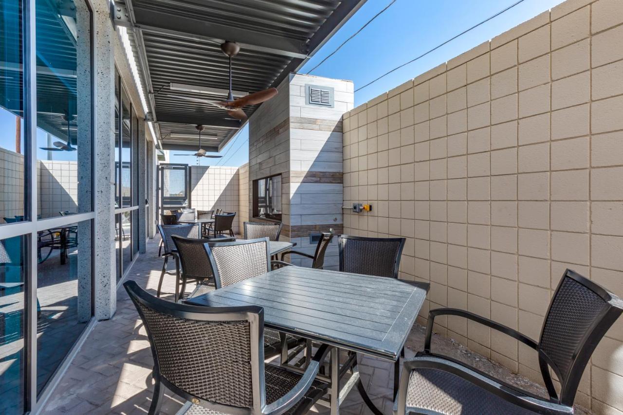 Holiday Inn Express & Suites - Phoenix Dwtn - State Capitol By Ihg Екстер'єр фото