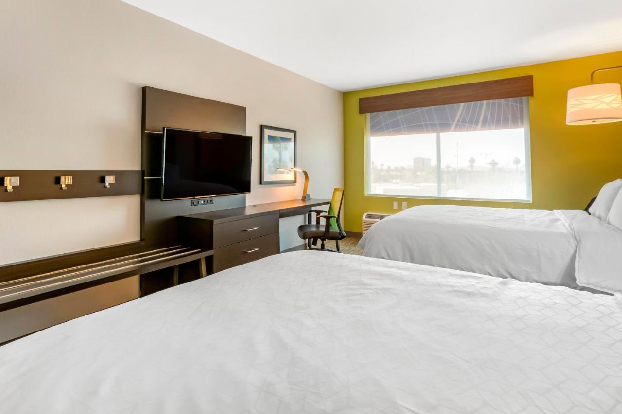 Holiday Inn Express & Suites - Phoenix Dwtn - State Capitol By Ihg Екстер'єр фото